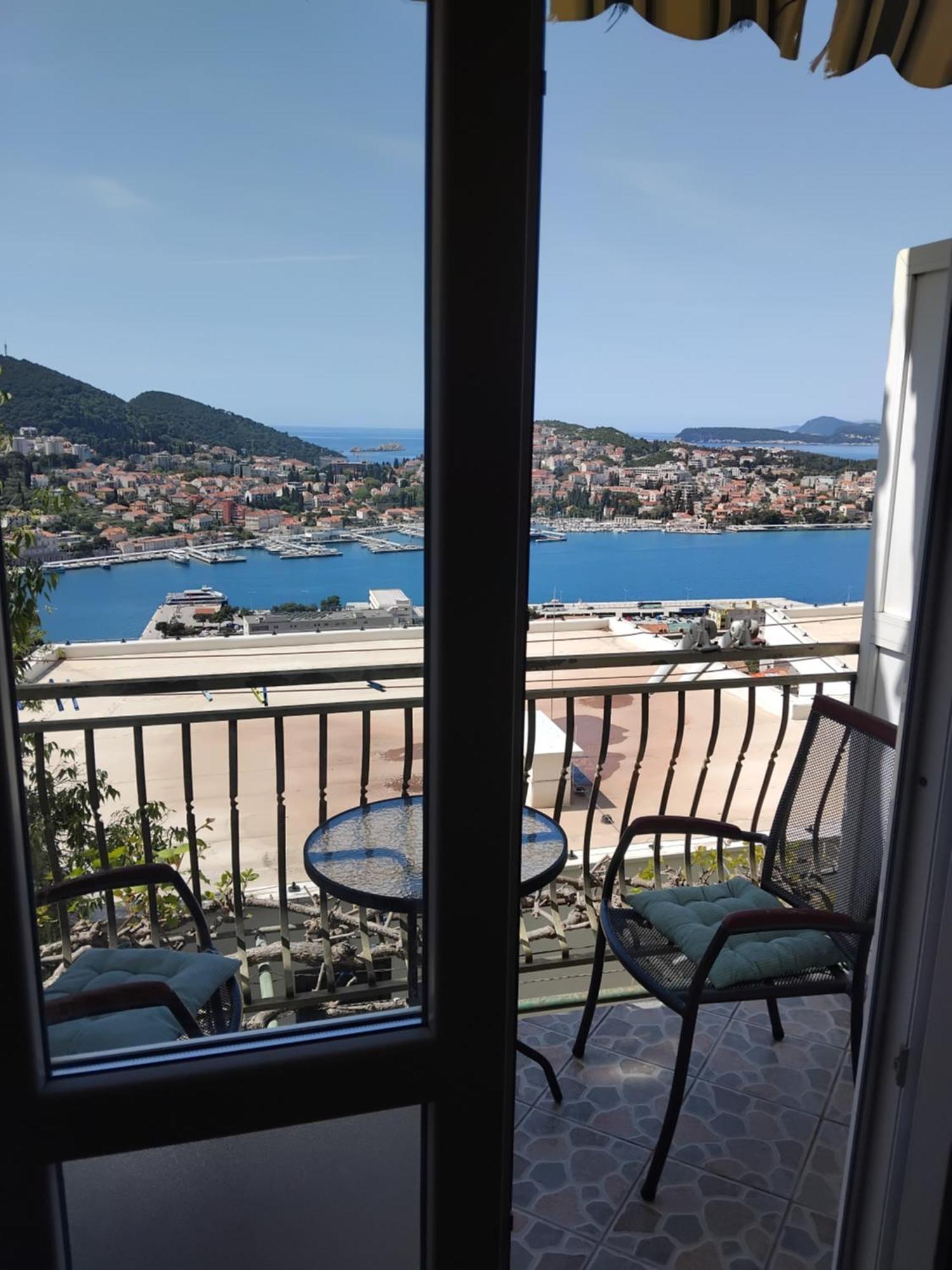 Rooms Anela With Large Common Tarrace And Beautiful Sea View Дубровник Екстер'єр фото