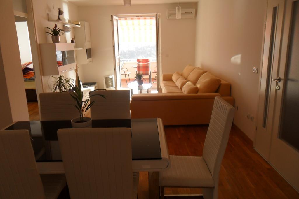 Rooms Anela With Large Common Tarrace And Beautiful Sea View Дубровник Номер фото