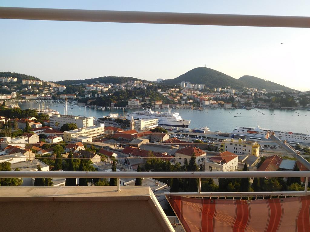 Rooms Anela With Large Common Tarrace And Beautiful Sea View Дубровник Екстер'єр фото